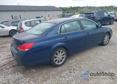 2006 Toyota Avalon Limited z USA, uszkodzony, nr VIN 4T1BK36B26U113460